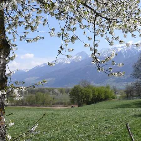 Garni Marianne *